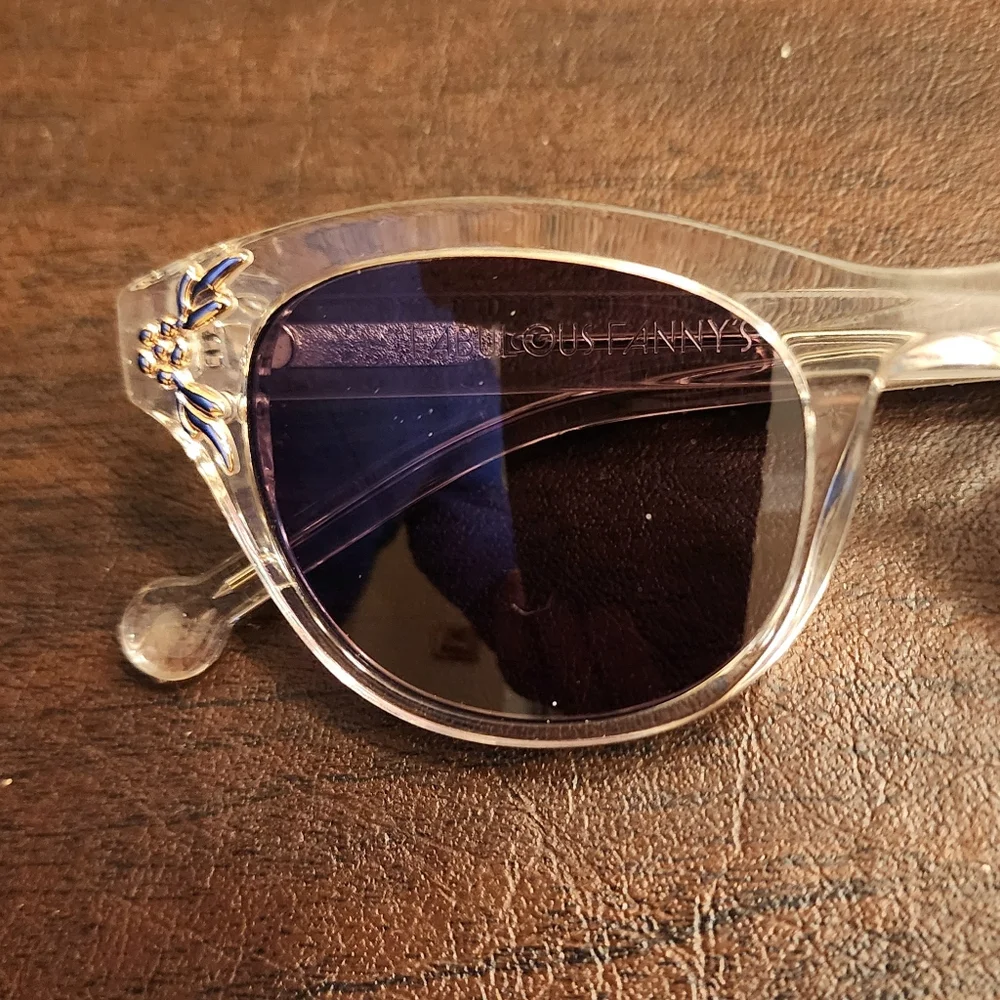 Superior quality gorgeous clear frame Retro 